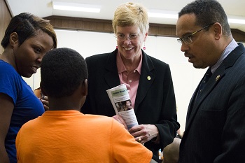 Blog-Congressman-Visits-Feeding-Program Blog-Congressman-Visits-Feeding-Program